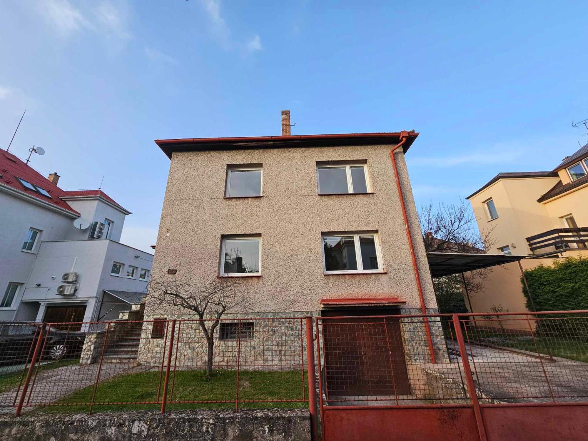 Slunny Byt V Klidne Casti Hradce Kralove - Zahrada, Parkovani Zdarma Hradec Králové Exteriér fotografie